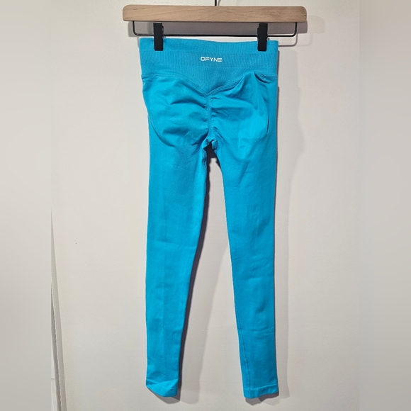 Bundle Of 4 DFYNE Dynamic Scrunch Booty Compression Leggings Womens Size XS - Picture 12 of 13